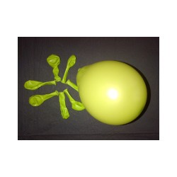 Vert pistache ballons standard opaque 13.5cm poche de 100