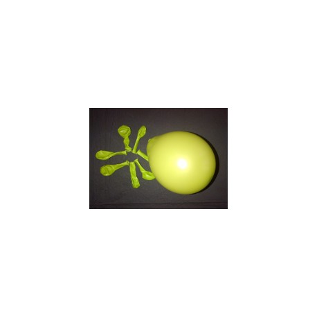 Vert pistache ballons standard opaque 13.5cm poche de 100